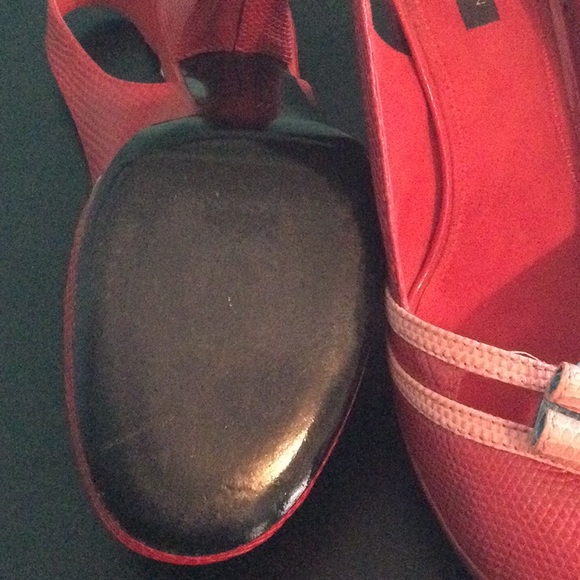 Louis Vuitton.. Red Sling Back Heels size 39 1/2 - Picture 3 of 5